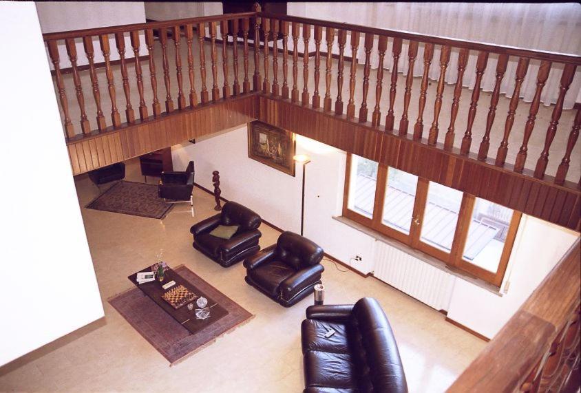 B&B Hollywood Olivadi 外观 照片